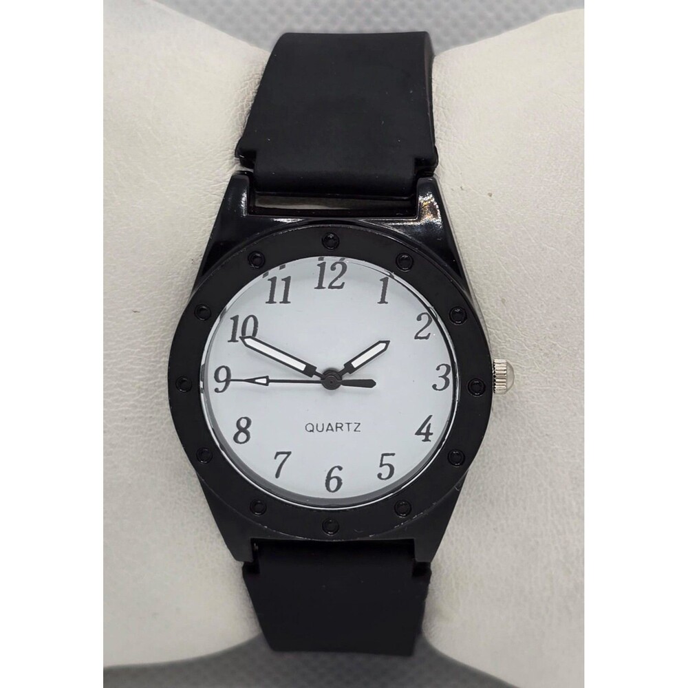 Unisex Quartz Round White Dial Large Numbers Black Silicone Strap Watch 04